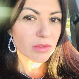 Meet your Posher, Flavia